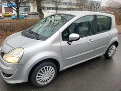 Silber Gebraucht 2009 Renault Modus Van / Kleinbus | 2.500 €