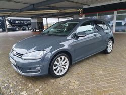 Grau Gebraucht 2013 VW Golf Highline Limousine | 7.800 € (Etwas zu teuer)