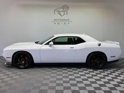 Knuckle white Gebraucht 2019 Dodge Challenger Coupé | 49.000 €