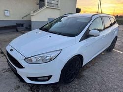 Weiß Gebraucht 2018 Ford Focus Business Edition Kombi | 5.950 € (Guter Preis)