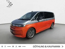 Monosilber metallic/ energetic Gebraucht 2023 VW T7 Style Van | 54.990 € (Etwas zu teuer)