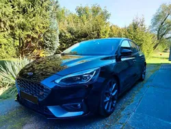 Schwarz Gebraucht 2020 Ford Focus ST Limousine | 20.490 € (Superpreis)