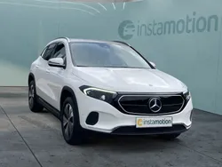 Weiß Gebraucht 2023 Mercedes EQA300 Progressive SUV | 35.610 €