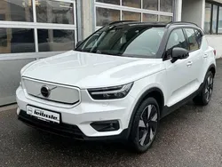 Crystal white (metallic) Gebraucht 2021 Volvo XC40 Pro SUV | 37.980 € (Teuer)