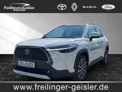 Weiß (weiß) Gebraucht 2024 Toyota Corolla Hybrid Team SUV | 36.990 € (Etwas zu teuer)