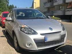 Silber Gebraucht 2009 Renault Clio III Dynamique Kleinwagen | 2.650 €
