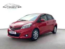 Rot Gebraucht 2014 Toyota Yaris Edition Kleinwagen | 7.770 € (Fairer Preis)