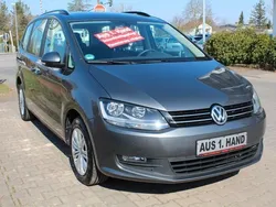 Grau Gebraucht 2017 VW Sharan Trendline Van / Kleinbus | 19.980 € (Fairer Preis)