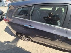 Grau Gebraucht 2015 Hyundai i30 Style Limousine | 8.950 € (Fairer Preis)