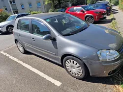 Grau Gebraucht 2007 VW Golf V Limousine | 1.200 € (Guter Preis)
