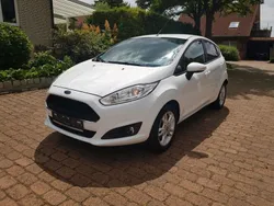 Weiß Gebraucht 2017 Ford Fiesta Celebration Kleinwagen | 8.000 € (Fairer Preis)