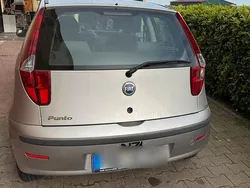 Grau Gebraucht 2003 Fiat Punto Kleinwagen | 1.200 € (Fairer Preis)