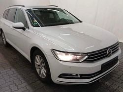 Weiß Gebraucht 2017 VW Passat Comfortline Kombi | 13.798 € (Guter Preis)