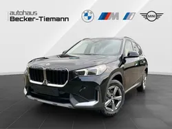 Schwarz Neu 2025 BMW X1 Sport Line SUV | 44.260 € (Fairer Preis)