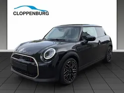 Schwarz Neu 2025 Mini Cooper S Favoured Kleinwagen | 36.990 € (Fairer Preis)