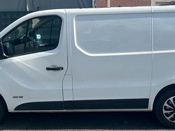 Weiß Gebraucht 2016 Renault Traffic Van / Kleinbus | 5.499 €