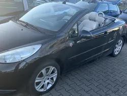 Schwarz Gebraucht 2009 Peugeot 207 CC Cabrio | 2.650 € (Fairer Preis)