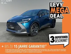 Midnight teal metallic/ dach schwarz Gebraucht 2024 Toyota C-HR Team SUV | 28.390 € (Guter Preis)