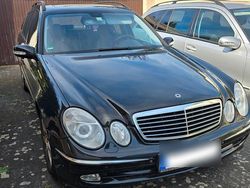 Schwarz Gebraucht 2004 Mercedes E320 Avantgarde Kombi | 2.999 € (Guter Preis)