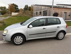 Silber Gebraucht 2004 VW Golf V Limousine | 2.550 € (Fairer Preis)