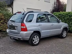 Silber Gebraucht 2007 Kia Sportage SUV | 5.950 € (Etwas zu teuer)