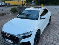 Weiß Gebraucht 2019 Audi Q8 Design SUV | 54.999 € (Etwas zu teuer)