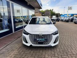 Schnee weiß Gebraucht 2024 Peugeot 208 GT Kleinwagen | 22.690 € (Etwas zu teuer)