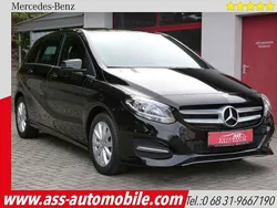 Schwarz Gebraucht 2017 Mercedes B180 Style Van / Kleinbus | 18.490 € (Fairer Preis)