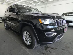 Schwarz Gebraucht 2019 Jeep Grand Cherokee Laredo SUV | 21.899 €