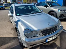 Silber Gebraucht 2001 Mercedes C200 Limousine | 2.900 € (Guter Preis)
