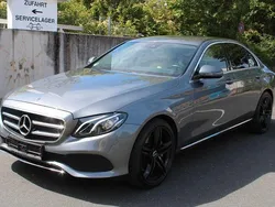 Grau Gebraucht 2019 Mercedes E350 Limousine | 31.800 € (Fairer Preis)