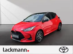Rot Gebraucht 2021 Toyota Yaris Hybrid Edition Limousine | 19.490 € (Fairer Preis)