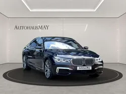 Azuritschwarz metallic Gebraucht 2018 BMW 760 Executive Limousine | 61.950 € (Teuer)