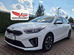 Deluxeweiss (hw2) Gebraucht 2021 Kia Ceed Sportswagon Spirit Kombi | 21.300 € (Fairer Preis)