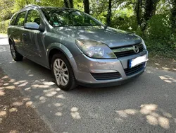 Grau Gebraucht 2005 Opel Astra Kombi | 1.450 € (Guter Preis)