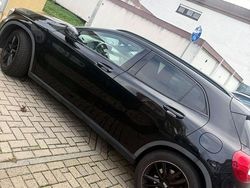 Schwarz Gebraucht 2015 Mercedes GLA200 Night SUV | 16.000 € (Fairer Preis)