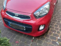 Rot Gebraucht 2016 Kia Picanto Kleinwagen | 6.400 € (Fairer Preis)