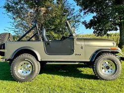 Grün Gebraucht 1985 Jeep CJ SUV | 47.000 €