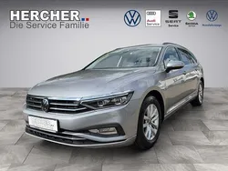 Silber Gebraucht 2023 VW Passat IQ Drive Kombi | 27.580 € (Guter Preis)