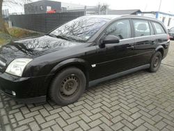Schwarz Gebraucht 2004 Opel Vectra Elegance Kombi | 799 € (Teuer)