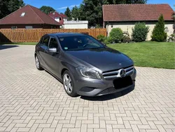 Grau Gebraucht 2013 Mercedes A200 Urban Limousine | 10.900 € (Fairer Preis)