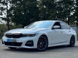 Weiß Gebraucht 2020 BMW 330 M Performance Limousine | 38.500 € (Fairer Preis)