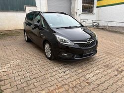 Schwarz Gebraucht 2017 Opel Zafira Active Van / Kleinbus | 8.300 € (Etwas zu teuer)