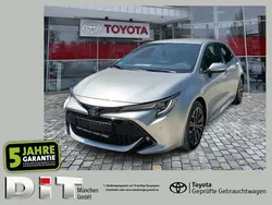 Precious silver Gebraucht 2023 Toyota Corolla Team Limousine | 22.990 € (Guter Preis)