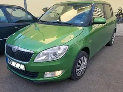 Grün Gebraucht 2013 Skoda Fabia Kleinwagen | 5.999 € (Fairer Preis)