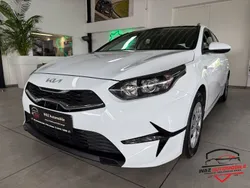 Weiß Gebraucht 2022 Kia Ceed Sportswagon Kombi | 15.890 € (Fairer Preis)