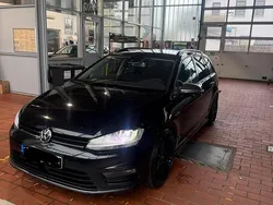 Schwarz Gebraucht 2014 VW Golf VII R-line Kombi | 10.500 €