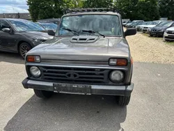 Grau Gebraucht 2017 Lada Urban SUV | 4.500 €