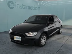 Grau Gebraucht 2024 Audi A1 Sportback S-Line Kleinwagen | 25.490 € (Fairer Preis)