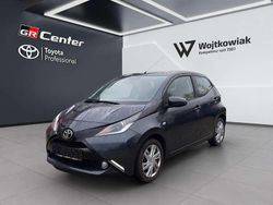 Rauchgrau mica Gebraucht 2015 Toyota Aygo Business Edition Kleinwagen | 8.900 € (Etwas zu teuer)